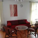 Apartment Ehemalige Bibliothek Fuer 2 Mit Kueche Kamin Netflix Parken Und Hofladen *