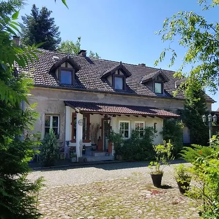 Ehemalige Bibliothek Fuer 2 Mit Kueche Kamin Netflix Parken Und Hofladen * Steinhofel