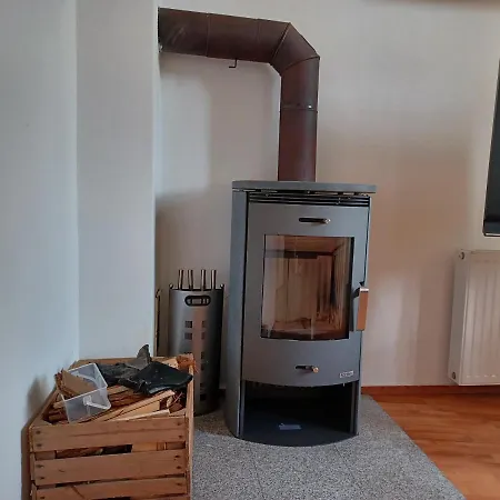 아파트 Ehemalige Bibliothek Fuer 2 Mit Kueche Kamin Netflix Parken Und Hofladen *