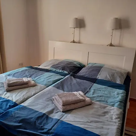 Ehemalige Bibliothek Fuer 2 Mit Kueche Kamin Netflix Parken Und Hofladen *