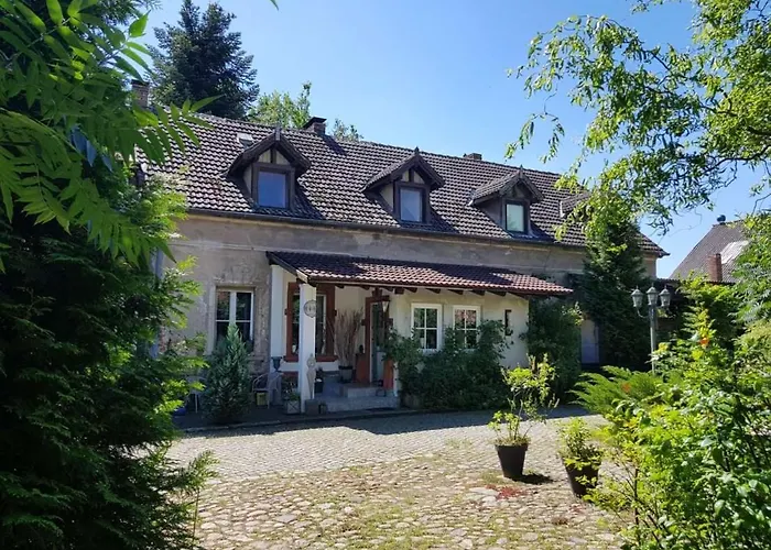 Ehemalige Bibliothek Fuer 2 Mit Kueche Kamin Netflix Parken Und Hofladen * Steinhofel