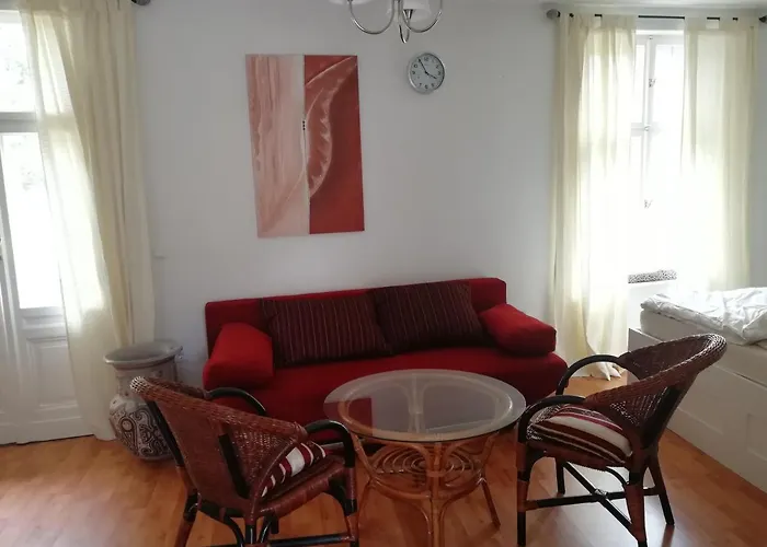 Lejlighed Ehemalige Bibliothek Fuer 2 Mit Kueche Kamin Netflix Parken Und Hofladen *