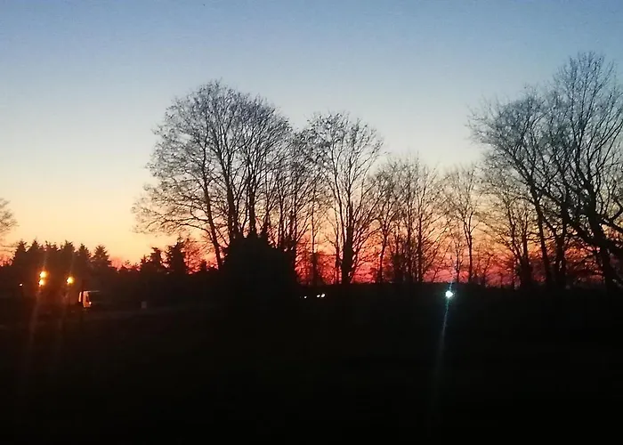 Ehemalige Bibliothek Für 2 Mit Küche Kamin Netflix Parken Und Hofladen Steinhofel