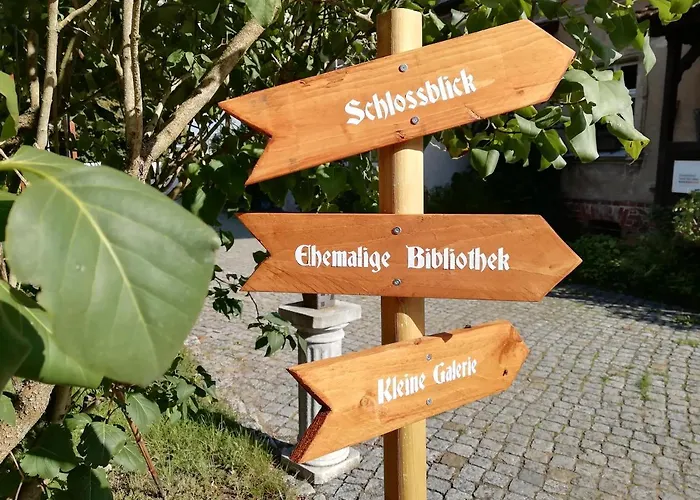 Ehemalige Bibliothek Für 2 Mit Küche Kamin Netflix Parken Und Hofladen Steinhofel