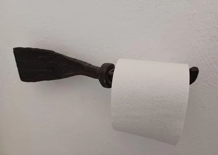 Ehemalige Bibliothek Fuer 2 Mit Kueche Kamin Netflix Parken Und Hofladen Steinhofel