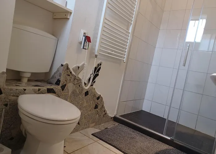 Ehemalige Bibliothek Für 2 Mit Küche Kamin Netflix Parken Und Hofladen Steinhofel