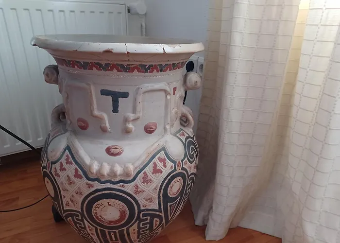 Ehemalige Bibliothek Fuer 2 Mit Kueche Kamin Netflix Parken Und Hofladen